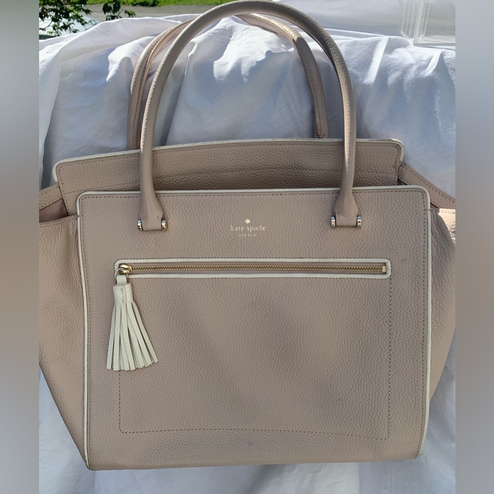 KATE SPADE   LEATHER large purse/tote pearlized & glossy texture